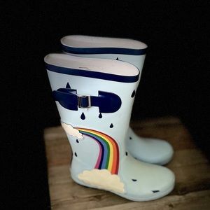 Rainbow rain boots size 2-3